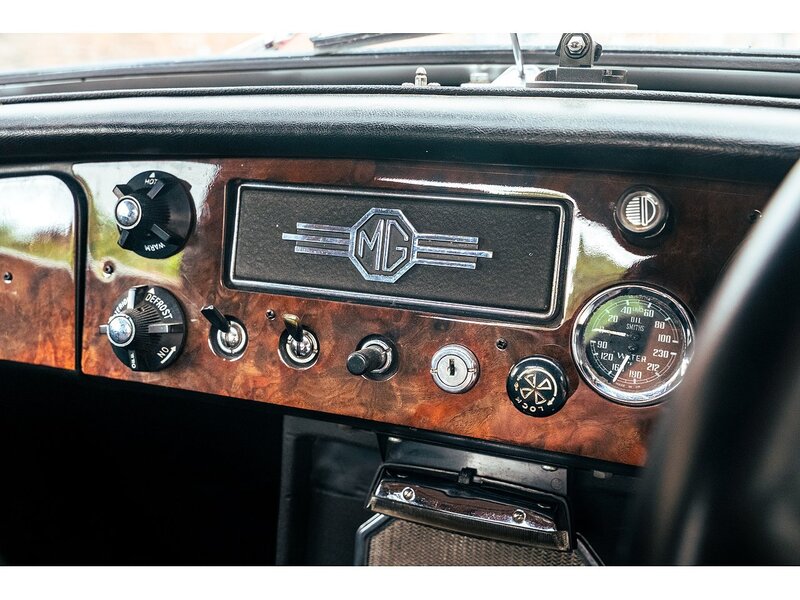 MG Roadster with Overdrive