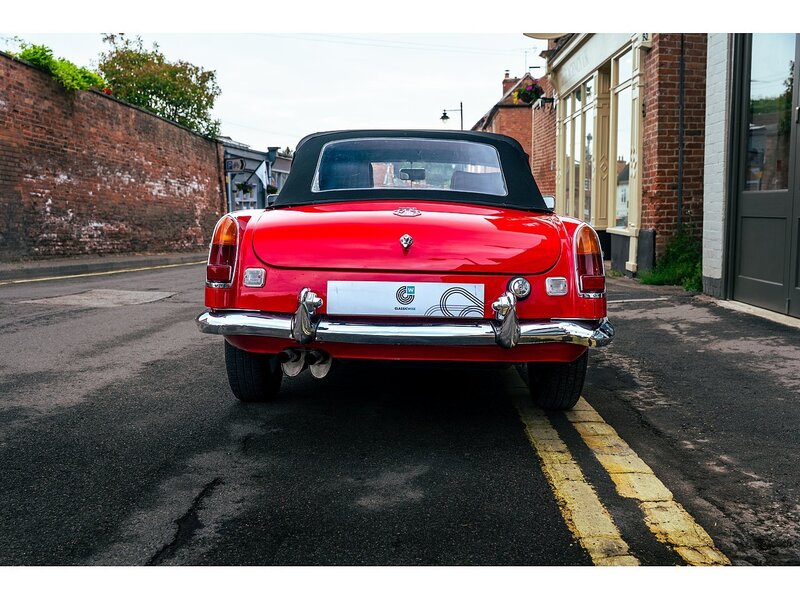 MG Roadster with Overdrive