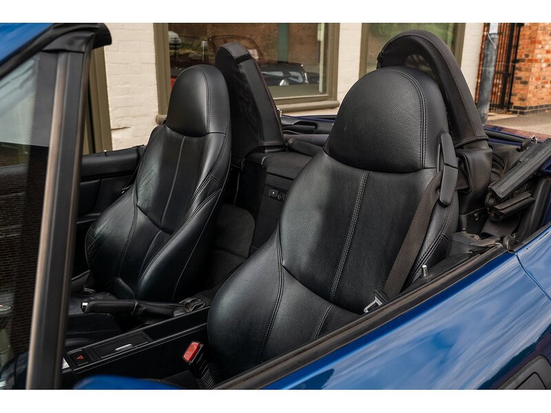 BMW 2.2i Sport Roadster // Manual