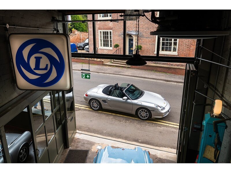 Porsche 2.7 986 Manual