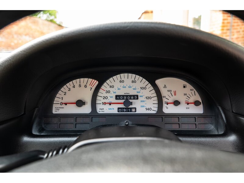 Vauxhall 2.0 SE6 Coupe // 1 of 55 