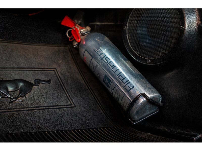 Ford Fastback 302 5 Speed manual