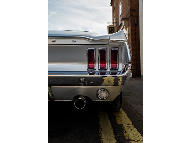 Ford Fastback 302 5 Speed manual