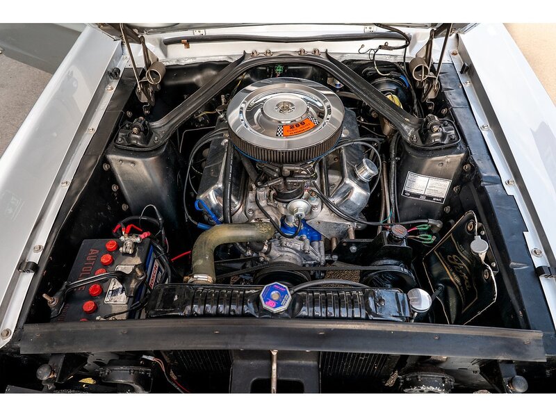 Ford Fastback 302 5 Speed manual