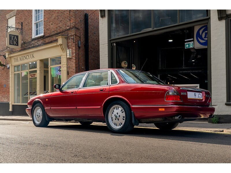 Jaguar  Saloon 3.2 Automatic Petrol