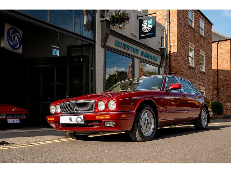 Jaguar  Saloon 3.2 Automatic Petrol