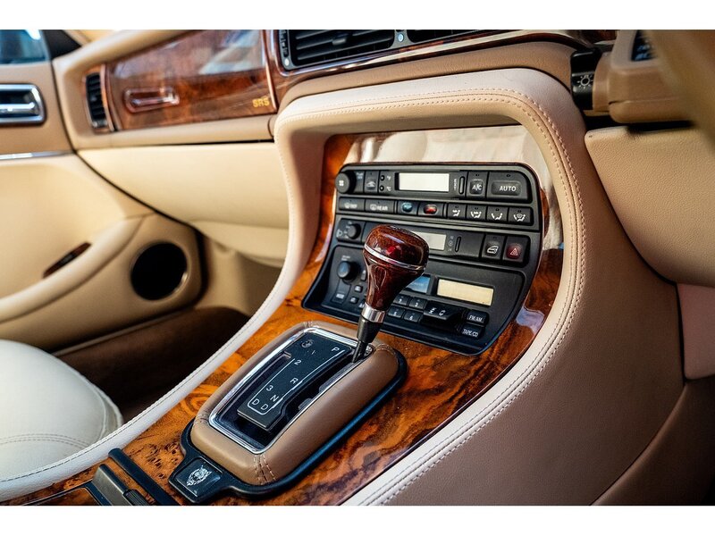 Jaguar  Saloon 3.2 Automatic Petrol