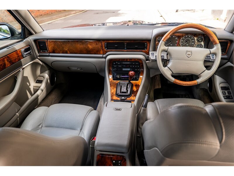 Jaguar 3.2 Executive