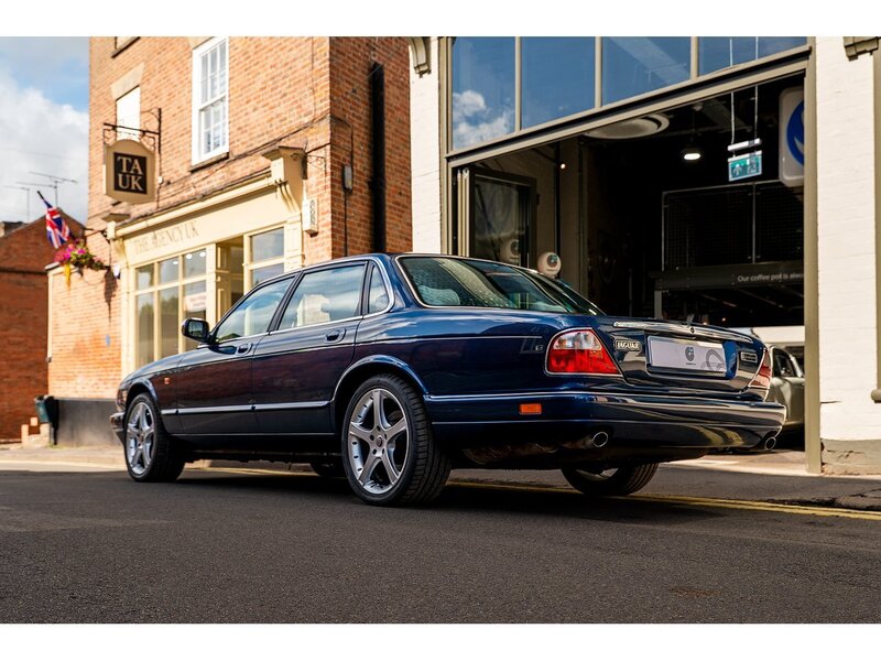 Jaguar 3.2 Executive