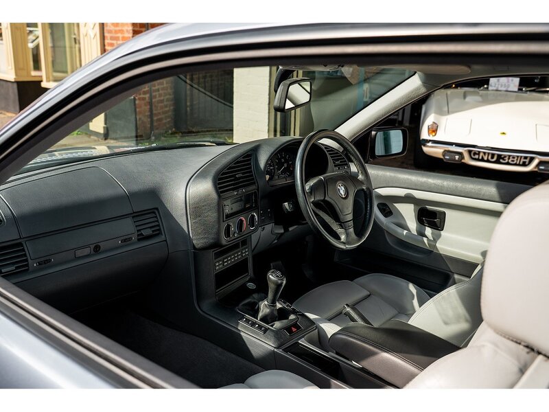 BMW 328i Manual Coupe