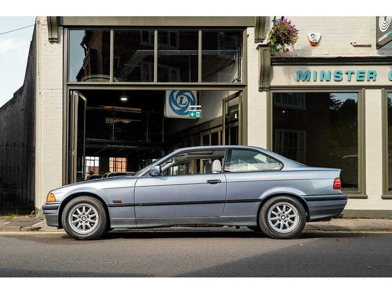 BMW 328i Manual Coupe
