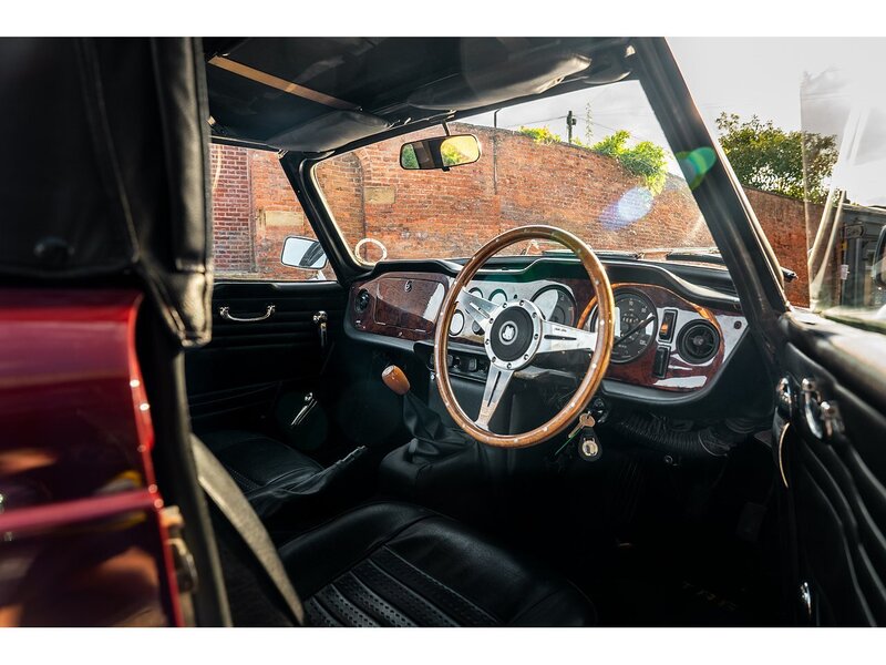 Triumph CP-Chassis // Triple Weber Conversion