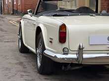 Triumph TR5 PI  