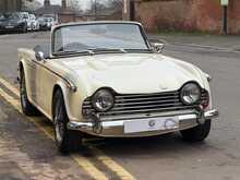 Triumph TR5 PI  