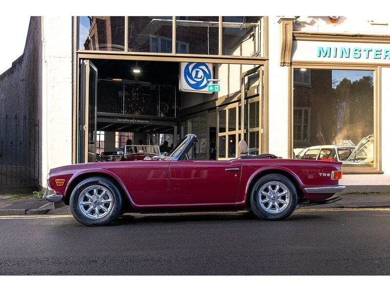 Triumph  Convertible 2.5 Petrol