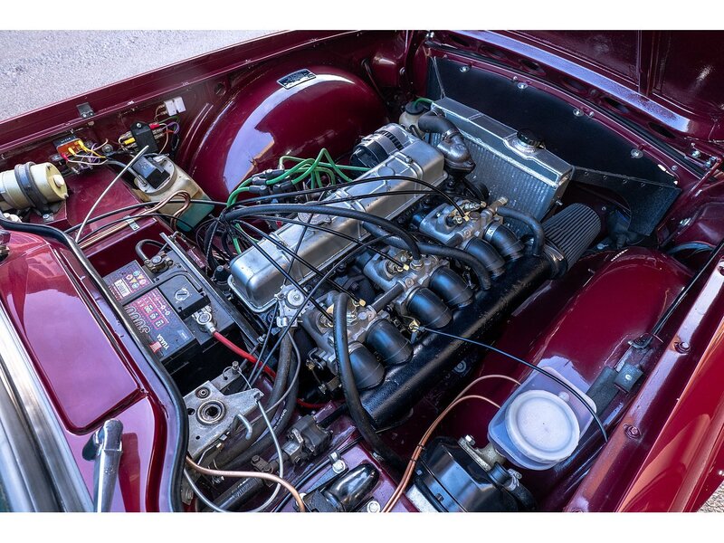 Triumph  Convertible 2.5 Petrol