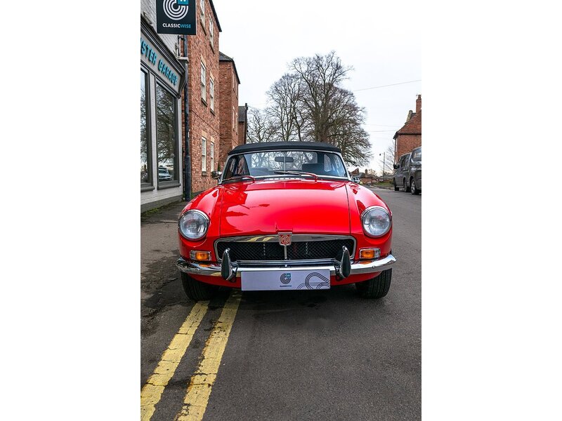 MG Roadster | Overdrive