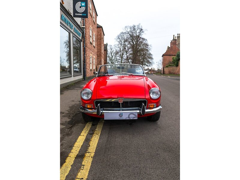 MG Roadster | Overdrive