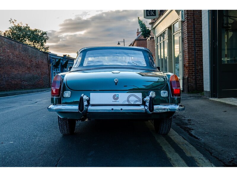 MG Roadster with Overdrive