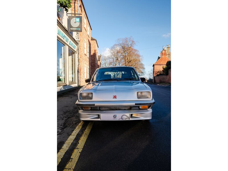 Vauxhall 2300 HS 5-speed Manual