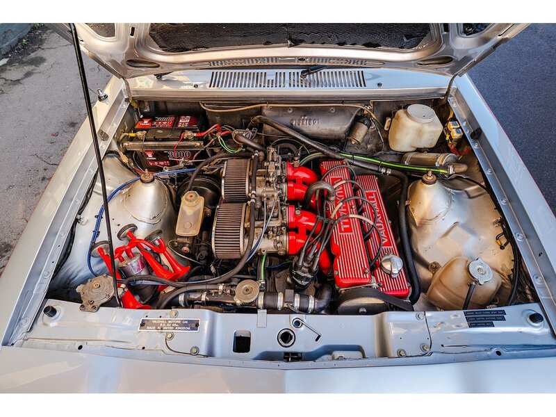 Vauxhall 2300 HS 5-speed Manual