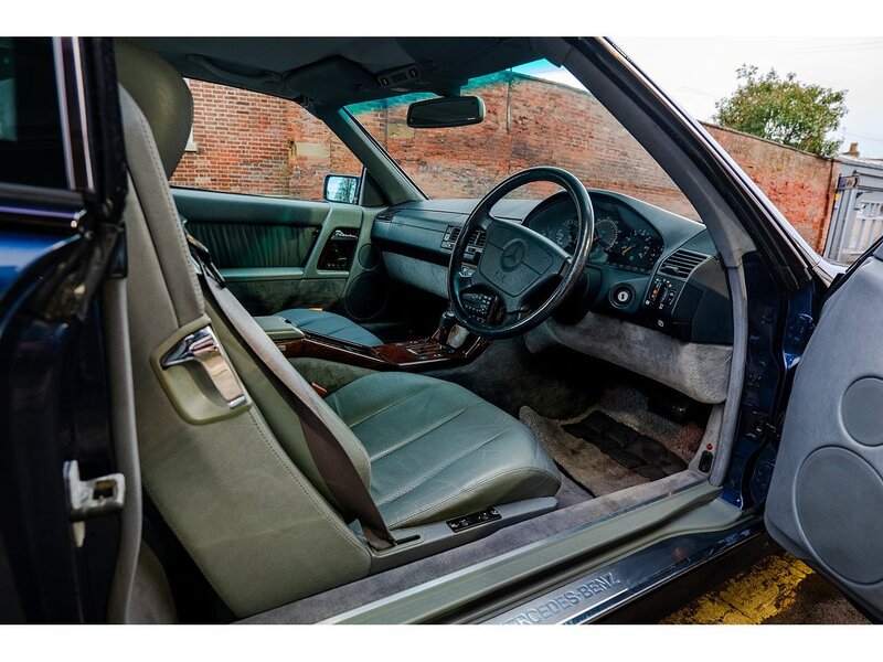 Mercedes-Benz V12 Automatic with Factory Hard Top