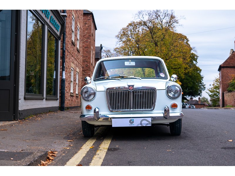 MG MG 1300 MK2 2 Door Saloon manual
