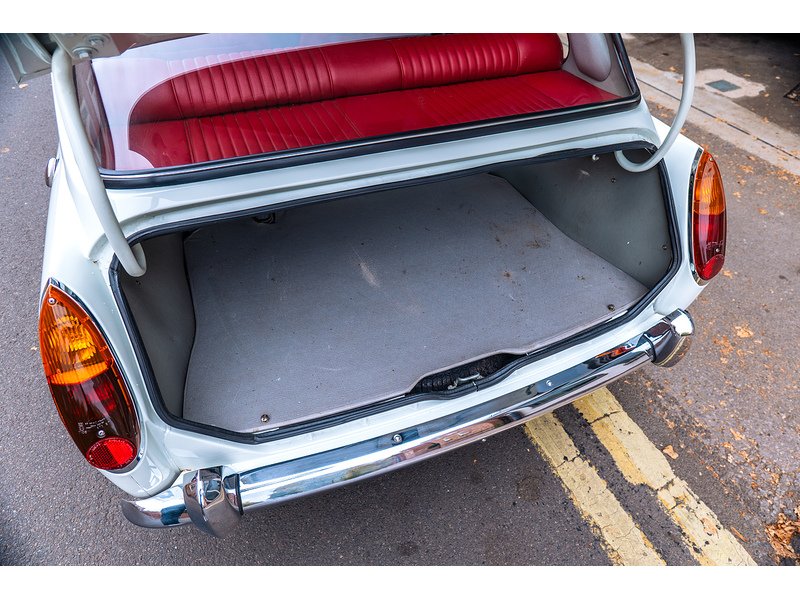 MG MG 1300 MK2 2 Door Saloon manual