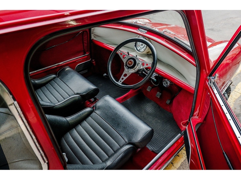 Morris 1961 Morris Mini 1380 Fast road 