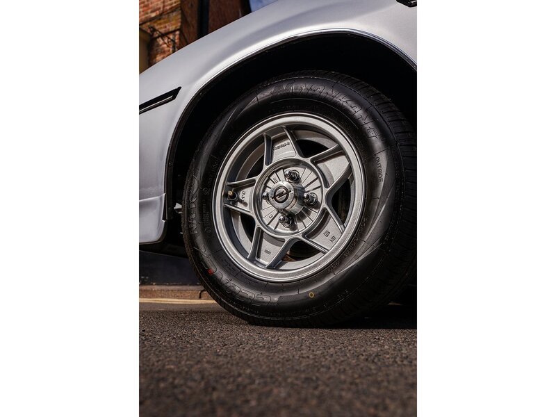 Opel 2.0 SR Berlinetta 5-Speed Manual