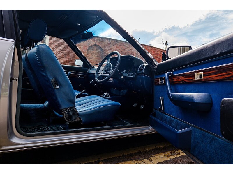 Opel 2.0 SR Berlinetta 5-Speed Manual