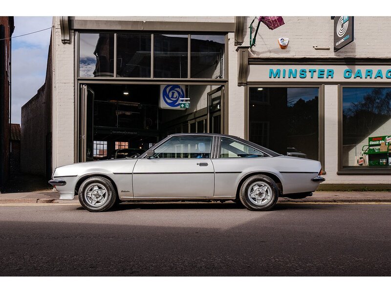 Opel 2.0 SR Berlinetta 5-Speed Manual