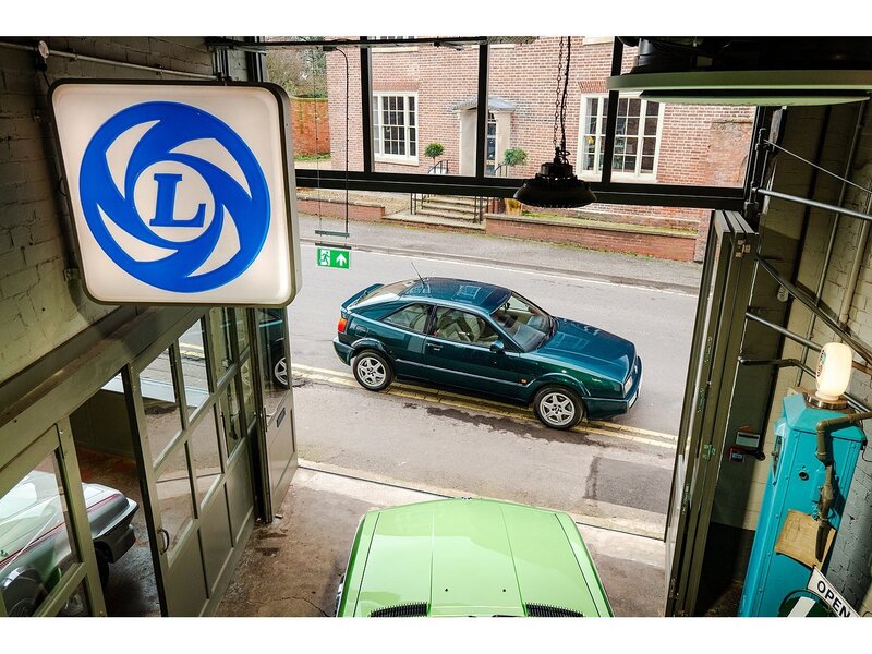 Volkswagen  Saloon 2.9 Manual Petrol