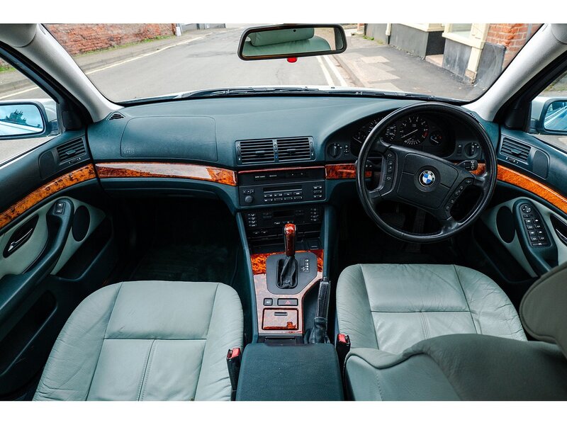 BMW 2.5 525i SE Automatic