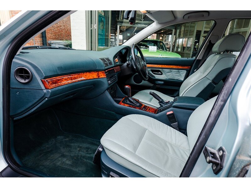 BMW 2.5 525i SE Automatic
