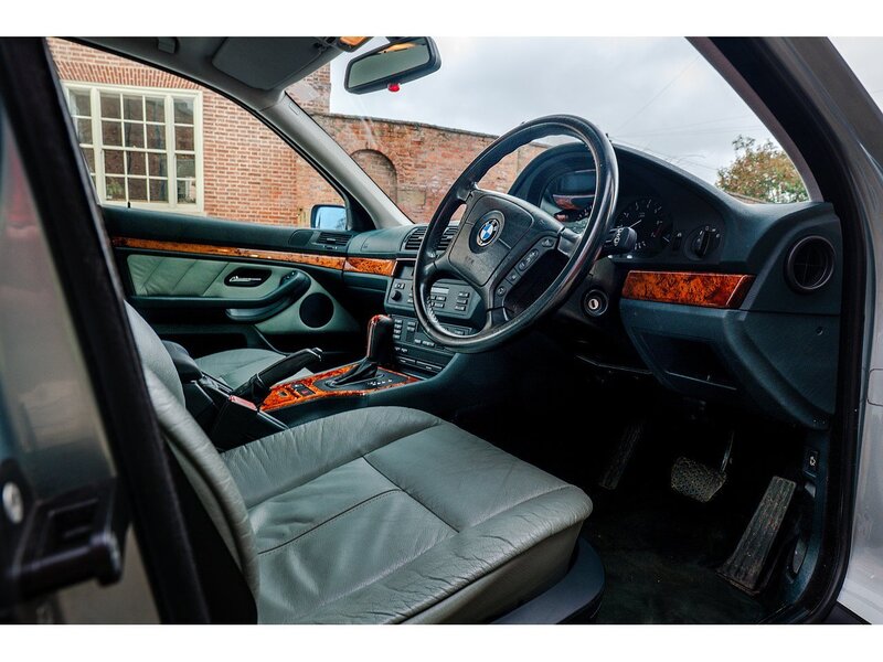 BMW 2.5 525i SE Automatic