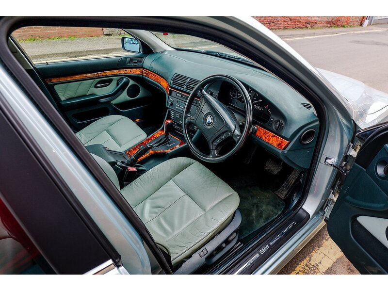 BMW 2.5 525i SE Automatic