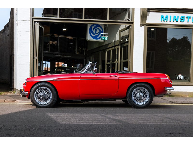 MG 1969 MGC Roadster 3.0 O/D power steering