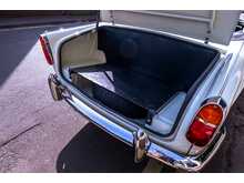 Triumph TR4  