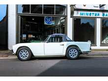 Triumph TR4  