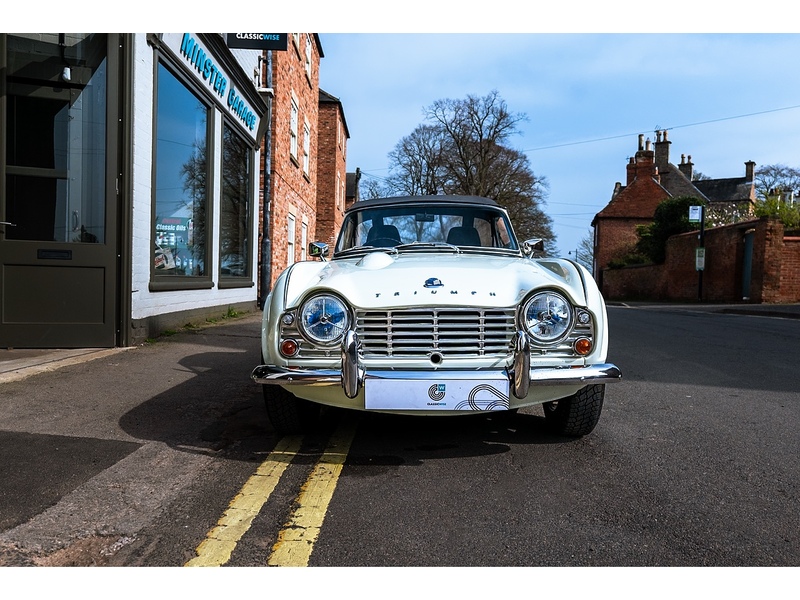 Triumph 1963 Triumph TR4 manual O/D 