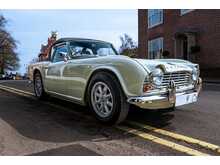 Triumph TR4  