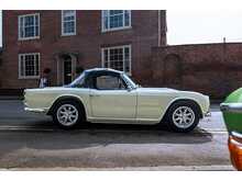 Triumph TR4  