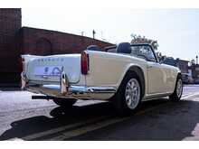 Triumph TR4  