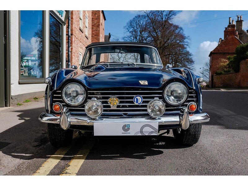 Triumph 1969 Triumph TR5 PI Manual with O/D