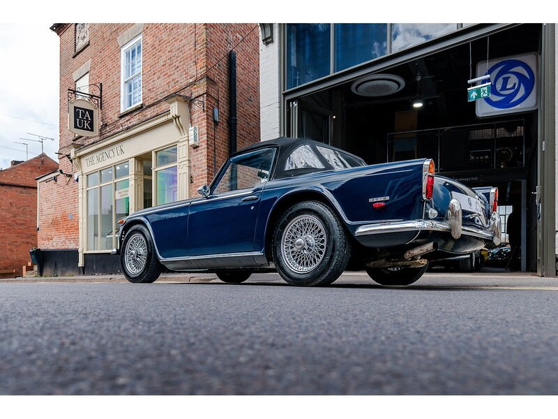 Triumph 1969 Triumph TR5 PI Manual with O/D