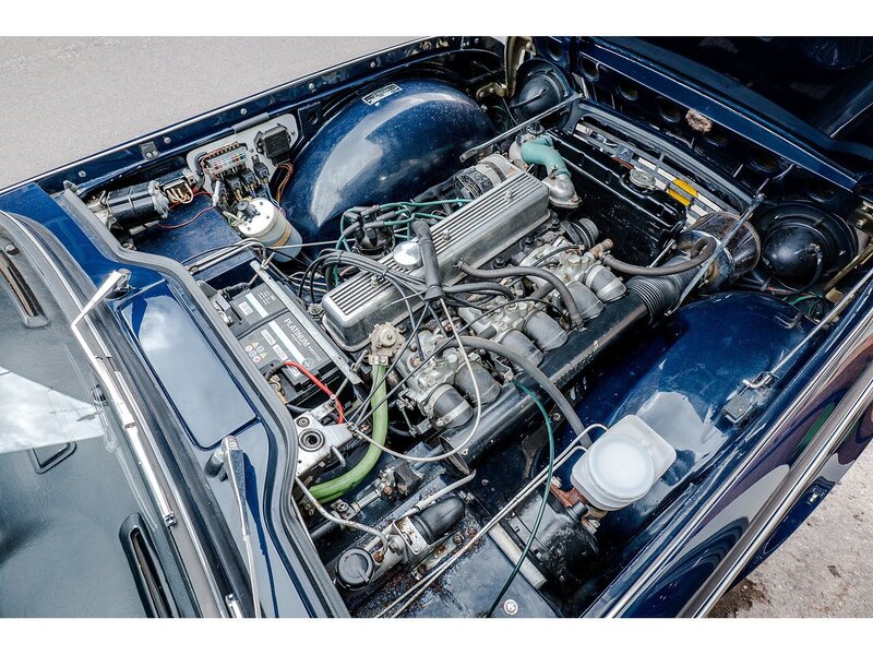 Triumph 1969 Triumph TR5 PI Manual with O/D