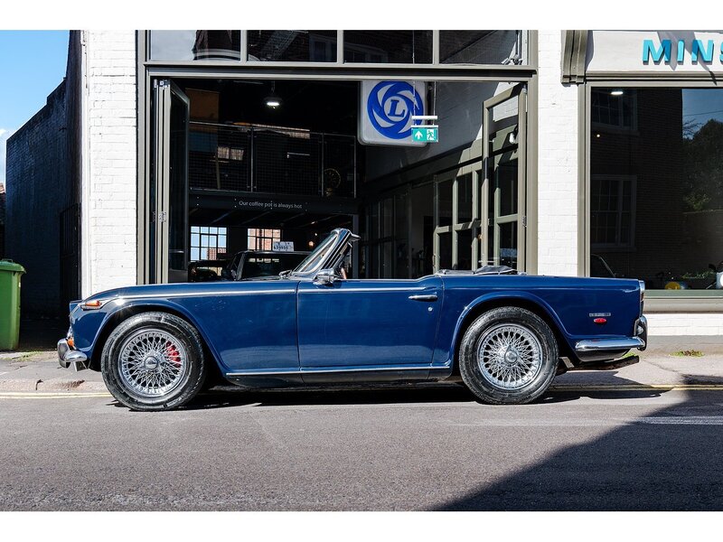 Triumph 1969 Triumph TR5 PI Manual with O/D