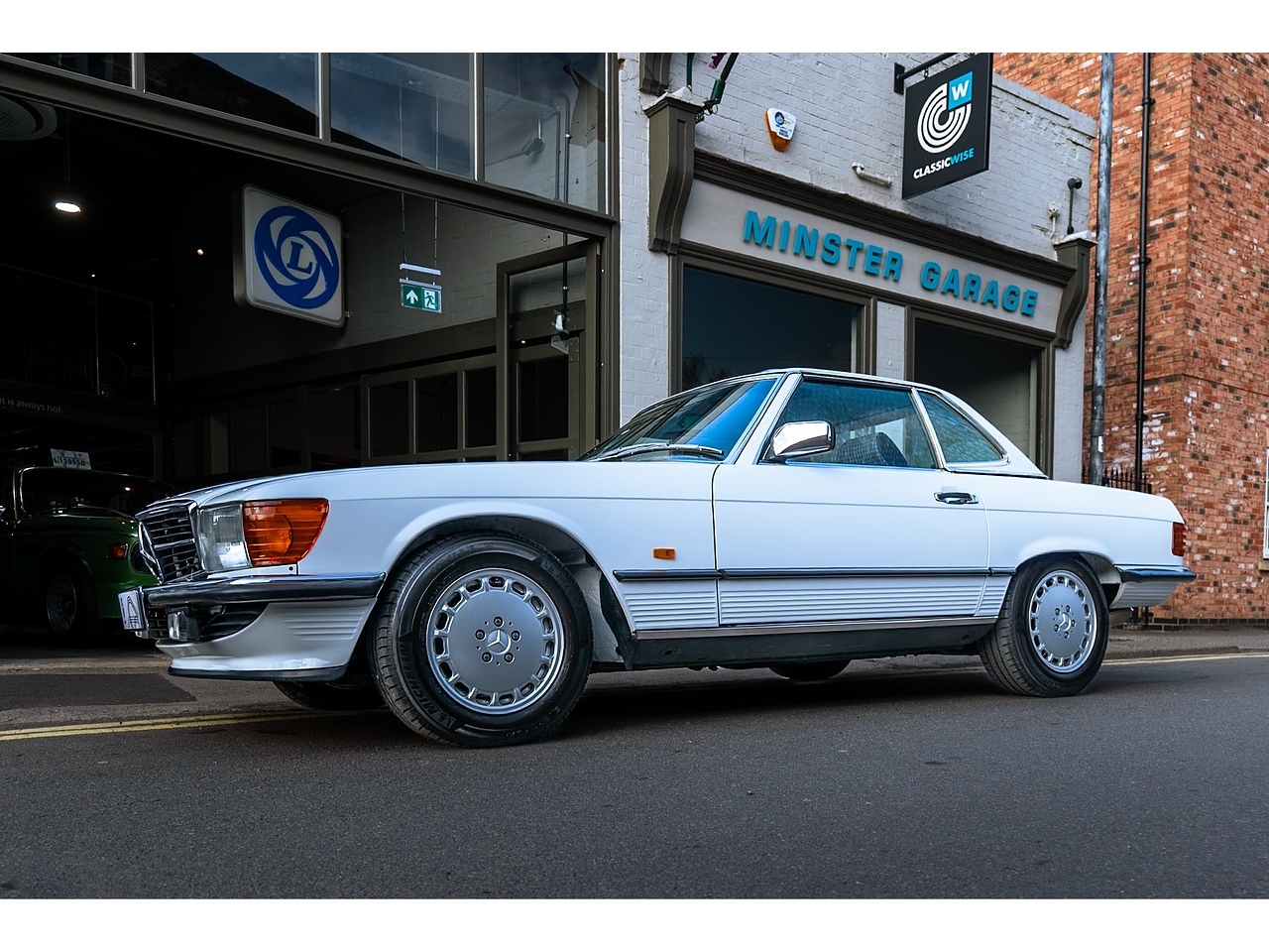 1988 Mercedes-Benz 300 SL (U64...