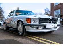 Mercedes-Benz 300 SL R107 